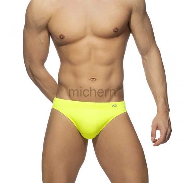 Costumi da bagno maschile solido push up uomo neon nuoto bikni briefs tronchi unerwear sexy costumi da bagno surf pantaloncini da bagno costume da bagno sunga mutandine d240424