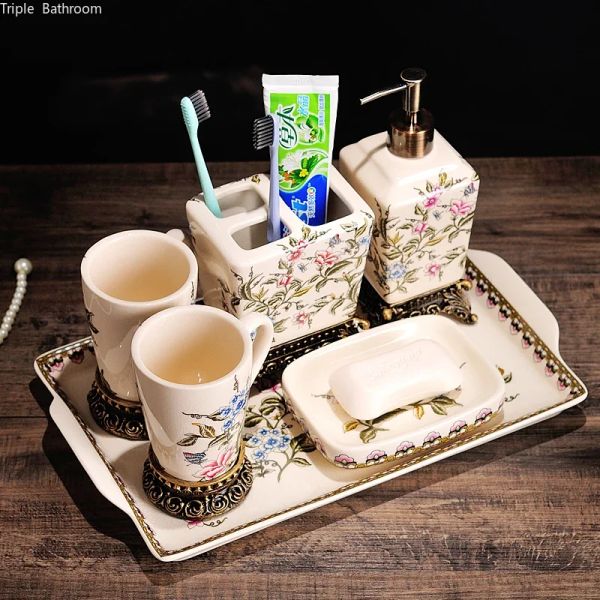 Köpfe Europäische Keramik Badezimmer Set Toilette Organizer Flüssige Seifenflasche Gurgeln Tasse Zahnbürstenhalter Seifenschale Waschwerkzeuge