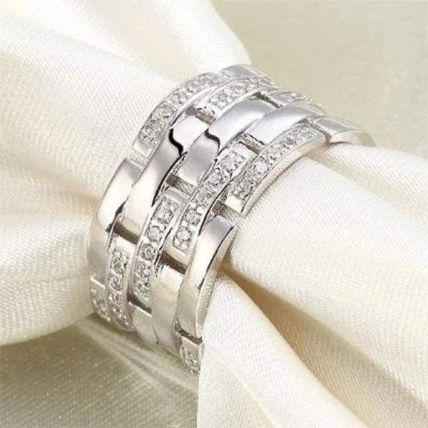 Bands Huitan Classic Design Silber Farbe Frauen Hochzeit Verlobungsringe stilvolle Daily Wear Party Accessoires Brilliant CZ Schmuck Geschenk