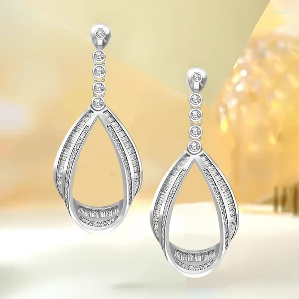 Stollenohrringe Tröpfchen 925 Sterling Silber Eingelegtes Leicht mit hoher Carbon -Diamantlicht Luxus vielseitigem Hochzeit Schmuck Großhandel