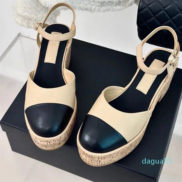 runde geschlossene Toe Frauen Plattform Dicke Boden Sandalen Landebahn 2024 Klassische Marken Luxusdesigner Leder Frauen Sandalen