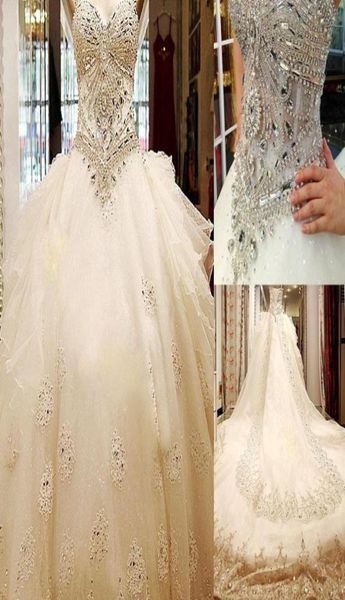 Bling bling lussuoso cristallo cattedrale abito da ballo da sposa con abiti da sposa con in pizzo senza spalline in pizzo di pizzo tulle lunghe lunghezza GOW7649079