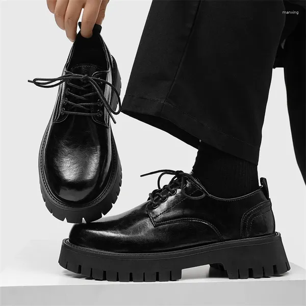 Scarpe casual hight qualità 2024 primaverile in pelle genuina altezza da uomo aumentando gli adolescenti di strada vestito quotidiano nero business