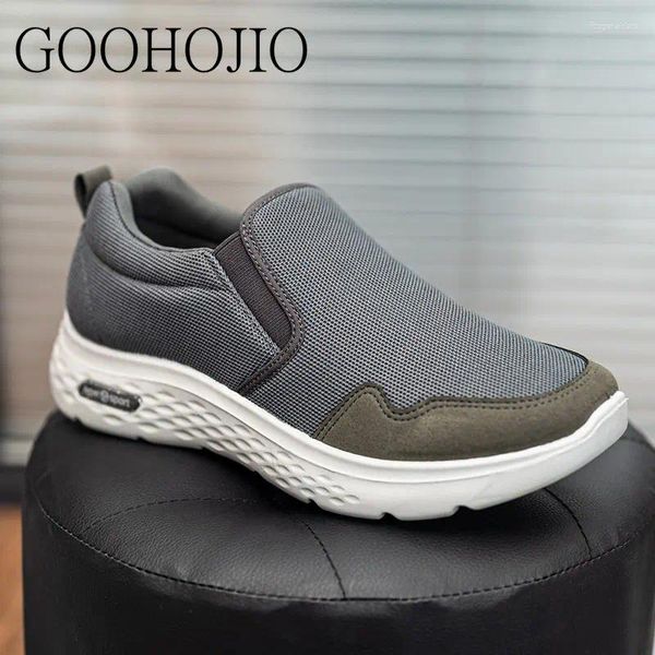 Scarpe casual Spring Autumn Brand Designer Uomini traspiranti in corsa e trasmissibili sneaker piatti per tutta partita Slip-On