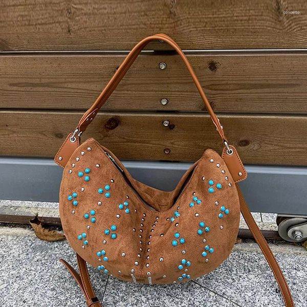 Umhängetaschen Bohemian Slim Half Moon für Frauen Luxusdesigner Handtaschen Geldbeutel 2024 in Faux Wildleder Vintage Nietpearl -Achselhöhle