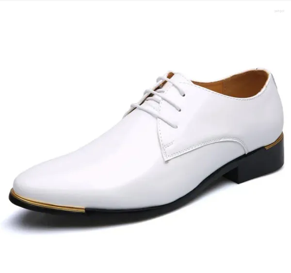 Scarpe casual autunno classico uomo d'affari abito maschile eleganti uomini formali per matrimoni scivolano in ufficio oxford per rosso nero