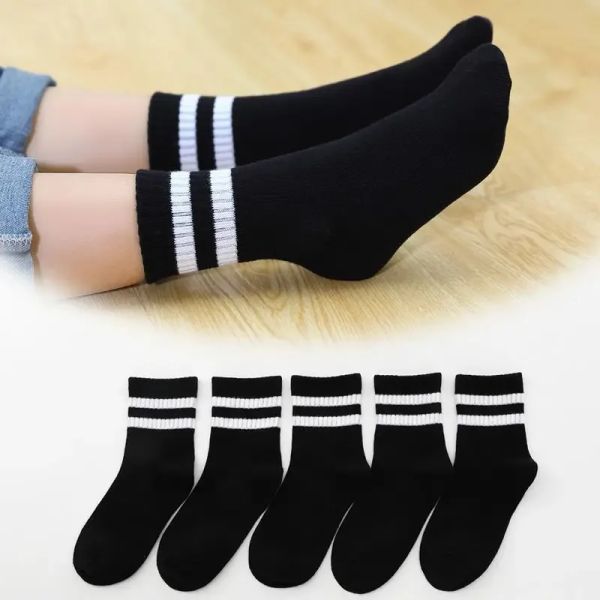 Leggings 5 Paare/ Los Pure Color Weich atmungsable Cotton Kids School Socken Mädchen Jungen lässige graue schwarze weiße Sport -Kinder Socken