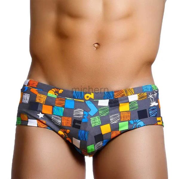 Männer Badebekleidung sexy Sommer Männer Badeanzüge Square Graffiti Surf Schwimmboxer Briefs Bikini Shorts Strand Trunks Boardshorts Brazilian Cut D240424