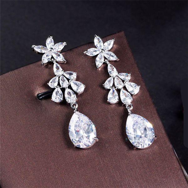 Acqua Drop Diamond Earring Designer per Woman Wedding Engagement Party White Aaa Zirconia rame Lussola Long Alltage Orecchini Gioielli Domande da donna Donone da donna