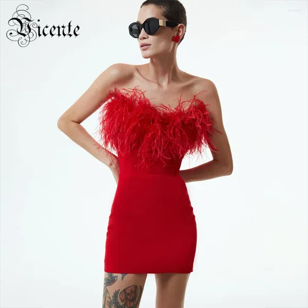 Vestidos casuais VC Vestido de Natal Vermelho para mulheres Sexy Strapless Feather Patchwork