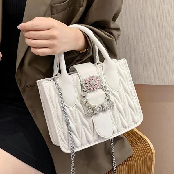 Bolsas de ombro Sweet Lady Tote Bag 2024 Moda de alta qualidade PU couro feminino Handbag Diamond Lock Chain Messenger