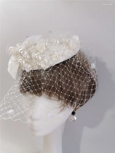 Berets White Bow Mesh Perle Abendparty Cap Victorian Cosplay mittelalterliche Hüte Vintage Girls Böhmen Hochzeit Floral Chapeau