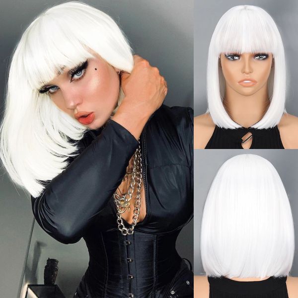 Parrucche cortometraggi dritti dritti parrucche con scoppi bianchi capelli naturali sintetici per donne parrucche quotidiano cosplay resistenti al calore fibre
