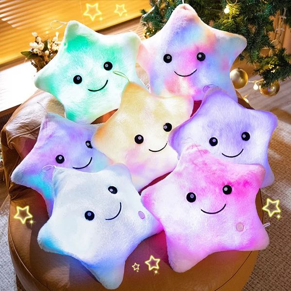 Star Electronic Plush Toy Toy Pillow Pillow Pillow Doll LED PLUSH PLUSH GLOWLOWLOWLOW Soft Baby Toys Birthday Gift Decoração de casa 240424