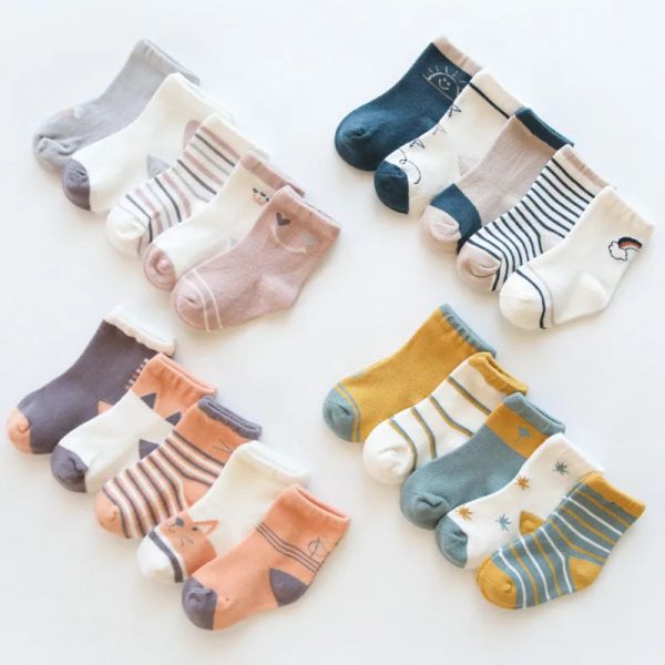 Collant Lawadka 5pairs/lot neonati calzini per bambini autunno calzini primaverili per ragazze cotone neonato da bambino calzini da bambino calzini per ragazzi 03 anni