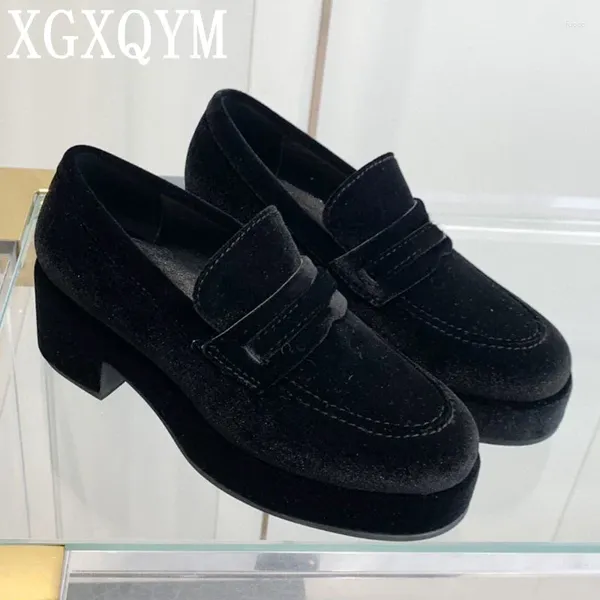 Kleiderschuhe Frühling Herbst Women Sleader runden Zehen echte Lederschlupf auf weibliche Mules Landebahn Designer Plattform Outwear Kausalschuh Damen Damen