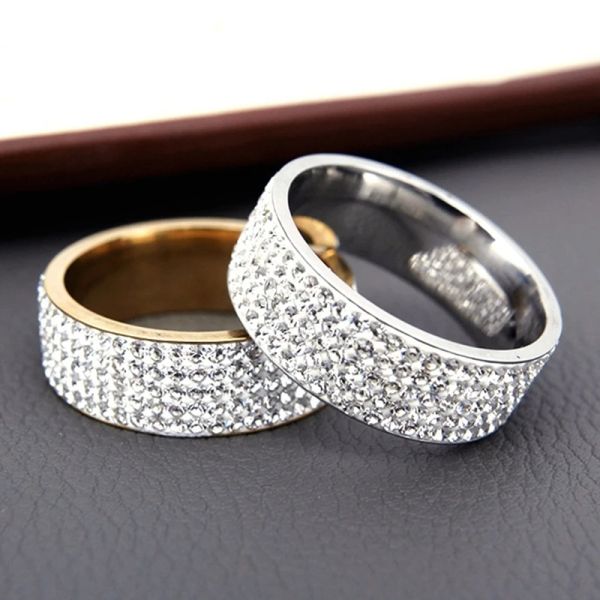 Bänder Hot Sale Vintage Retro Stahlring für Frauen 5 Reihen Klarer Kristallschmuck Fashion Edelstahl Engagement Eheringen Ringe