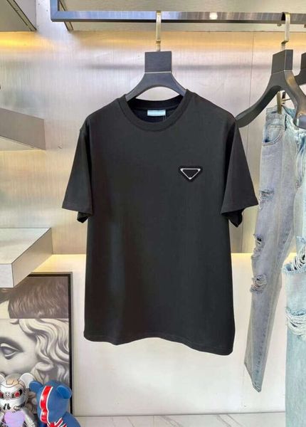 Erkek Tişört Tasarımcı Erkekler Tshirt Adam Siyah Tee Kadın Giysileri T-Shirts Polo Kısa Kollu Göğüs Üçgen Kakil Tees Moda Tshirts 1553ess