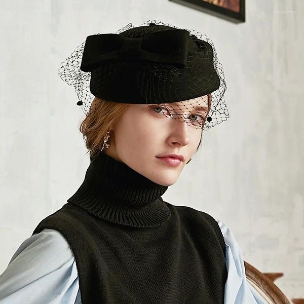 Beretti X4060 Hostess Beret Hat British Top Wool Tweed Accessori per capelli Fashion Caps French Elegant Veil