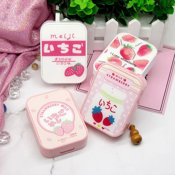 Filtri Case dell'obiettivo a contatto Strawberry con specchio a bastone Set di contatto Porta di stoccaggio del contenitore partner Colore casuale