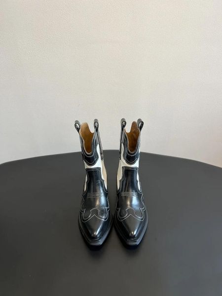Boots Mode Frauen Cowboy Kurzes schwarzes weißes Farbschema Retro bestickt spitze Zehenquadrat -Ferse Knöchel Western
