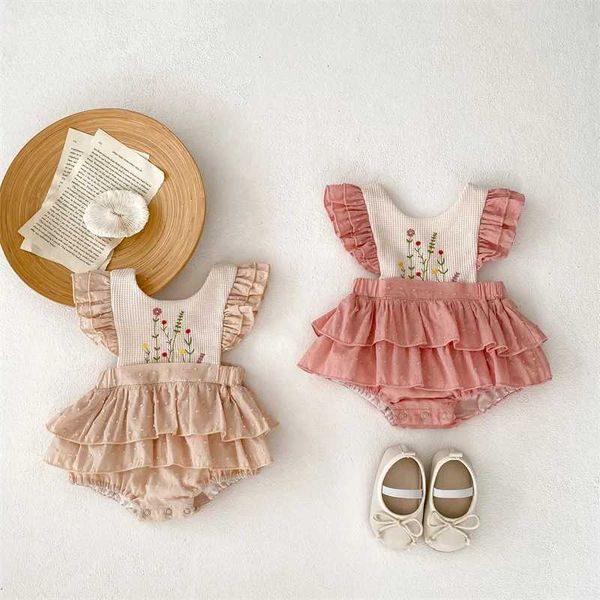 Rompers Ruffles Lace Baby Girl Dress Dress Summer Vintage Floral Grovine Supuit per bambini per bambini Abbigliamento monopezzo 0-24m H240425