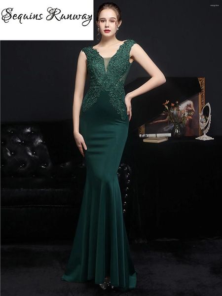 Abiti casual sexy Vedi attraverso diamanti bianchi Maxi Abito estivo Donne Luxury Bridesmaid Elegant Bodycon Long Evening Vestido