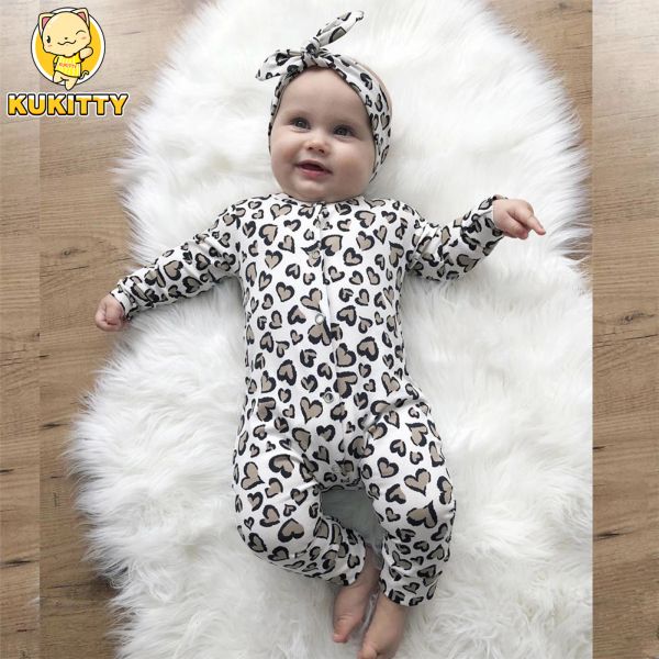 One-Pieces 2pcs Neugeborene Kleidung Kind Mädchen Strampler Jumpsuit mit Stirnband Herzen Drucken Baumwolle Langarm Kleinkind Onesie