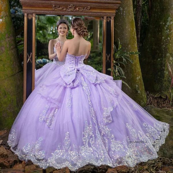 Lavendel glänzender Quinceanera Kleider Spitzen Applikationen Perlen müde von der Schulter Prinzessin Ballkleid Mitte für süß gemacht