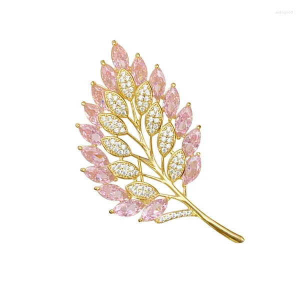 Broches de alta qualidade folhas de zircão Broche elegante Pinos de vestuário Acessórios de corpete de banquete Decoração de ouro real banhado a ouro