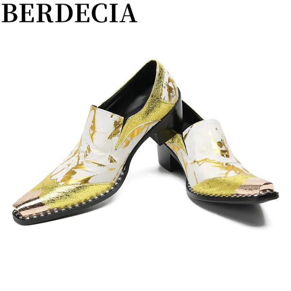 Stivali 2023 Scarpe da uomo di lusso glitter Gold White Men Scarpe casual Nuovo Slip personalizzato su Med Heel Loafer Zapatos Para Hombres
