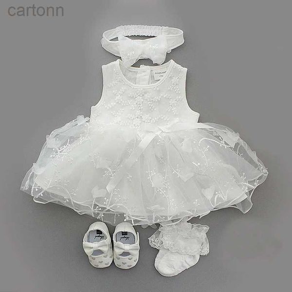 Abiti da ragazza Abito da bambina neonato 0 3 6 mesi abiti bianchi abiti infantili tutu body party outfits scarpe da battismo bianco set d240425