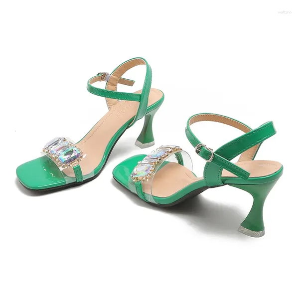 Vestido sapatos sandálias femininas 2024 Cristal de salto alto de verão Aberto da fivela moda sandalias verdes saltos finos sexy mujer