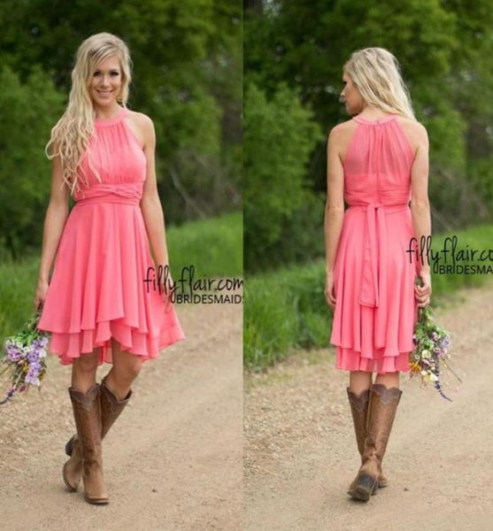 Country Western Coral Chiffon Short Bridesmaids Dresses a buon mercato 2019 Jewel Neck A Line High Chic Maid of Honor Wedding Ospite Dre5346281