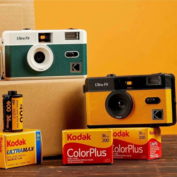 Câmera Kodak Ultra F9 Câmera de Filme Retro de 35mm Focus Reutilizável Construído em Flash Múltipla Cores com Pacote Mini Presente Foote portátil