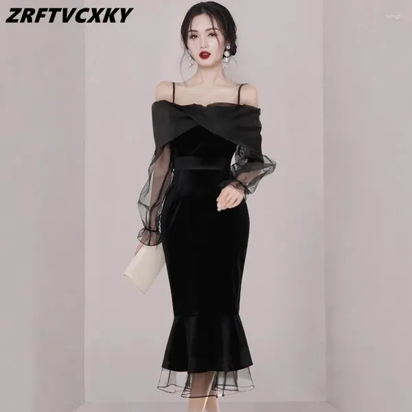 Lässige Kleider Frühling Herbst Koreanische Mode Samtfischschwanz Frauen elegant Slash Hals Einfach mittelgroße Solid Schlinge Kleid