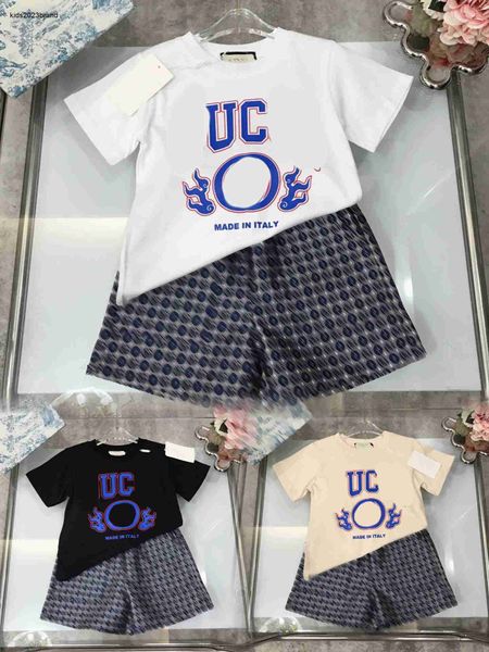 Neue Baby-Tracksuits Summer Boys Set Kids Designer Kleidung Größe 100-150 cm T-Shirt und vollständige Druck von kreisförmigen Logo-Shorts 24APRIL