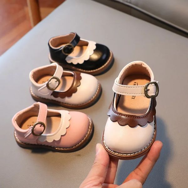 Botas requintadas de sapatos de batismo de princesa para meninas no início do outono de couro de couro para bebês sapatos de menina preto bege rosa Mary Jane Kids f07304