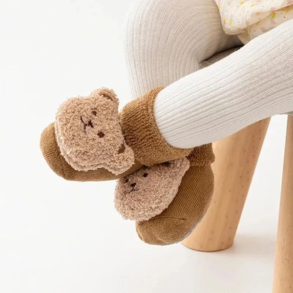 Hundekleidung niedliche Bärenbabys Socken für Jungen Mädchen Winter weiche Baumwolle verdicken Anti -Slip -Babys Accessoires Geborenes Kleinkind Socken Kinder