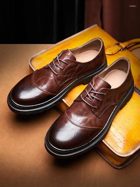 Lässige Schuhe Top -Layer Cowide Herren Business Leisure Derby Retro Retro Britisch -Stil reife Mann Dinneranzug Oxfords