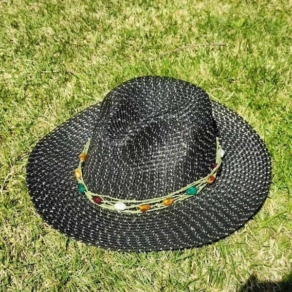 Breite Krempelnhüte Bucket Hats Panama Hut für Frauen Cap Men Flat Hut Strohhut Fedora Flat Hut Basin Hut Pearl Jazz Hut Frühlingsurne Hut Strand Y240425