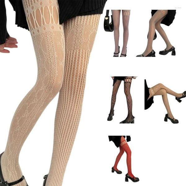 Kadınlar SOCKS Estetik Seksi Hollowed Fishnet Dantel Külotlu Köplü Kız Asimetrik Birleştirilmiş Desenli Desenli Tayt Çorapları