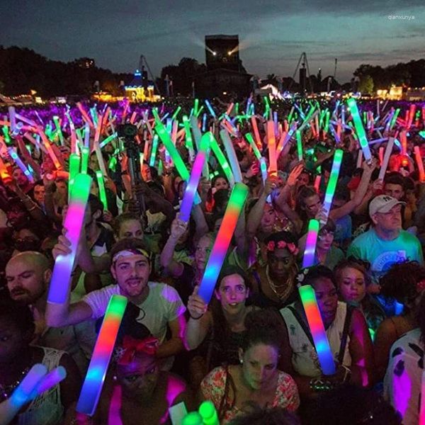 Parti Dekorasyonu 10/20 PCS Renkli LED Glow Sticks Taşınabilir Köpük Işık Çubuk Müzik Çubuğu Atmosfer Prop Cadılar Bayramı Noel Dekoru