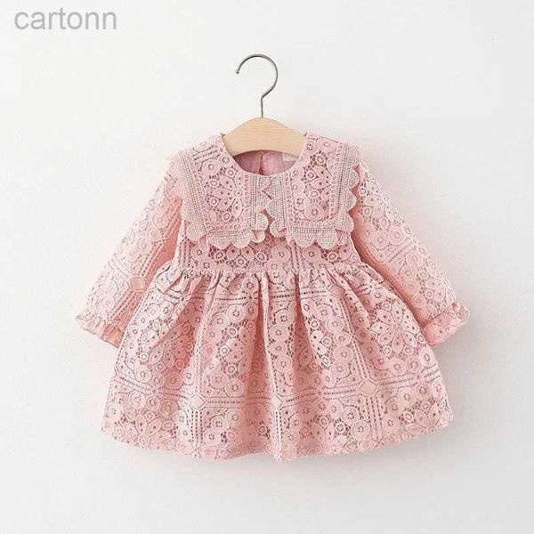 Mädchenkleider Frühlings Neugeborene Baby Girls Kleidung Außenhöhle Spitzenkleid für Babymädchen Stoff 1 Jahr Geburtstag Prinzessin Partykleider D240425