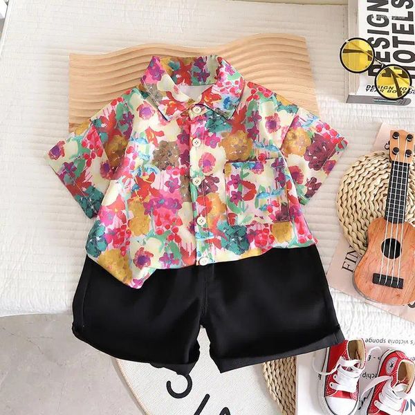 Roupas conjuntos de botões de botão dos meninos shorts de duas peças Moda Korea Fashion Printagem a óleo impressão 2024 Floral personalizado de verão Personalizado