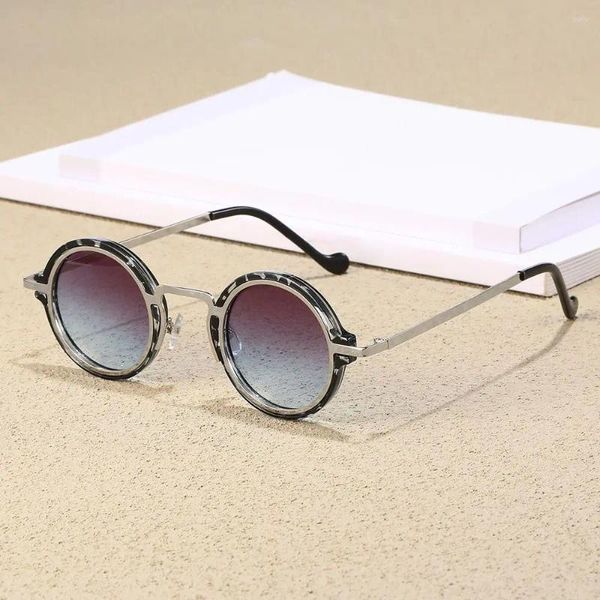 Moldura de metal dos olhos ao ar livre Pequenos óculos de sol redondos Retro UV400 Proteção Punk Tons para homens