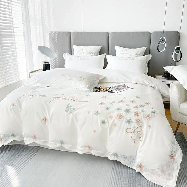 Set di biancheria da letto in euro Lince di ricamo di lusso set di ricami di cotone puro cover design fiore di trapunta pelo 2 camere da letto