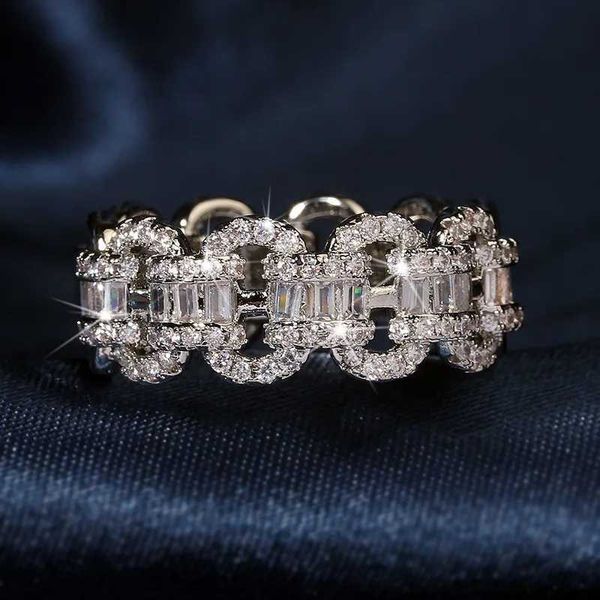 Band Rings Fashion Luxury Large Bling Bling Zircon Women Chain Hip Hop UNissex Jewelry Gifts H240425