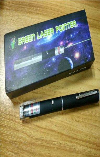 Grüner Laserpointer 2 in 1 Sterne -Kappenmuster 532nm 5 MW Green Laser Pointer Stift mit Sternhitzlaser Kaleidoskop Licht mit PA6417621