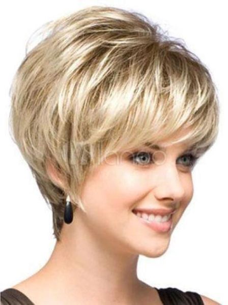 Peruca de moda de boa qualidade Luz natural loira linear perucas curtas de cabelo curto Women039s Wig Moda Shiping1931609